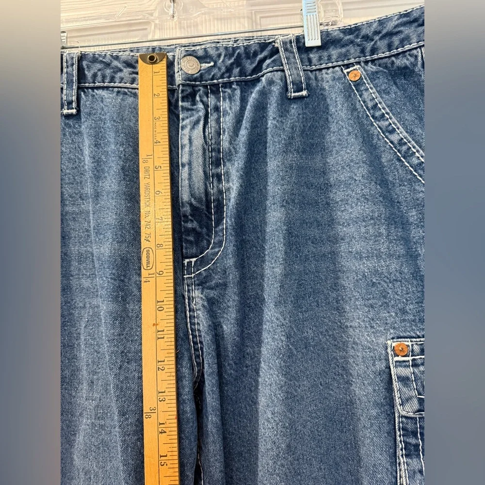 True‎ Religion Baggy Big T Cargo Jeans Zip Knees 38 Pockets
